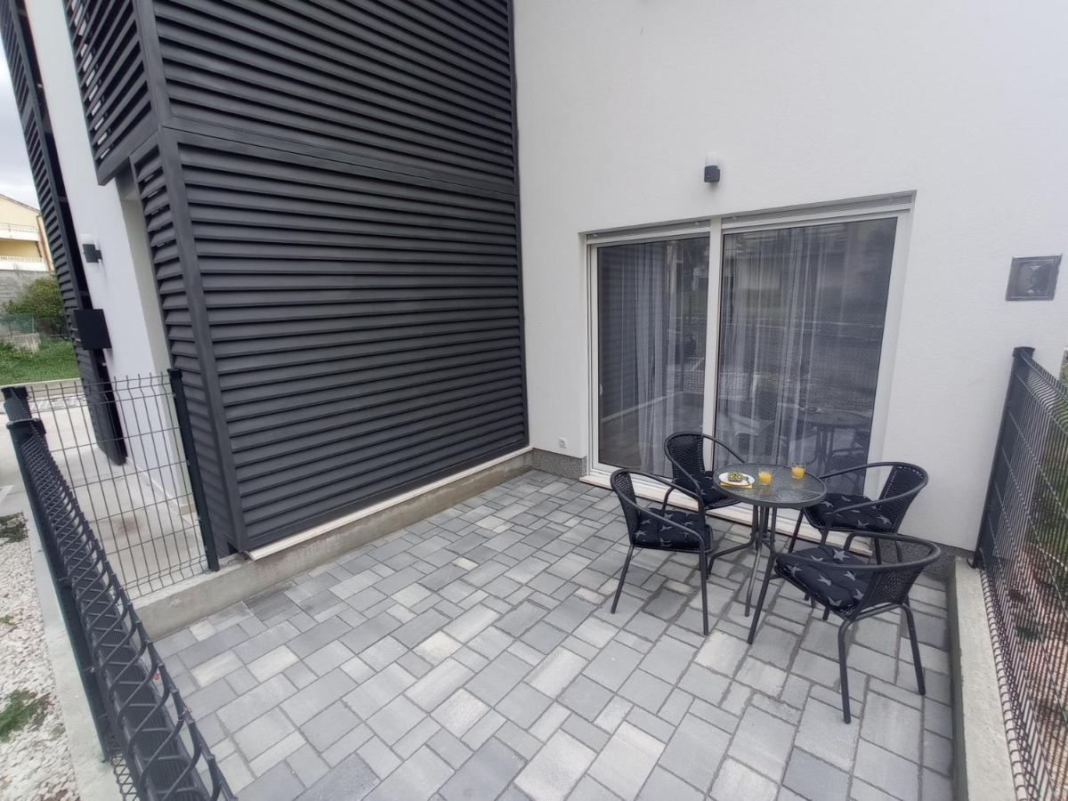 Apartment Punda Каштела Экстерьер фото